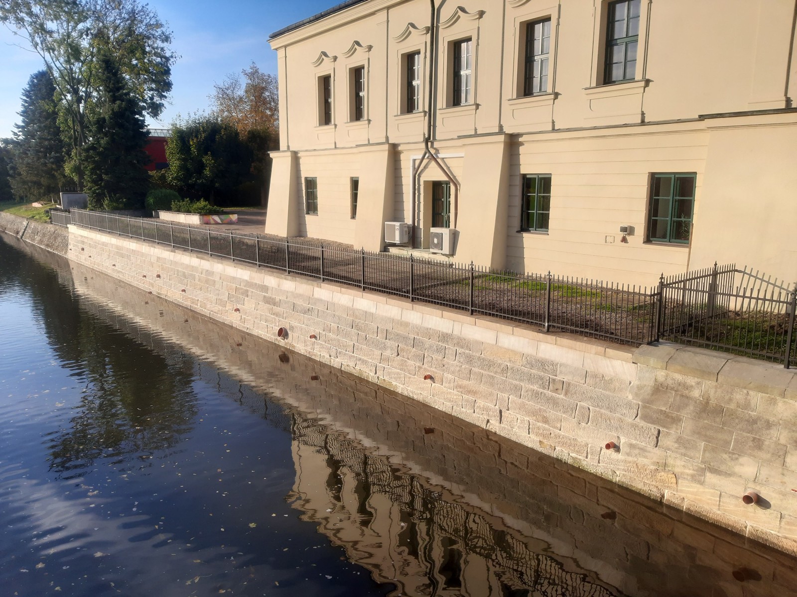 Oprava PB nábřežní zdi – Cidlina, Chlumec nad Cidlinou